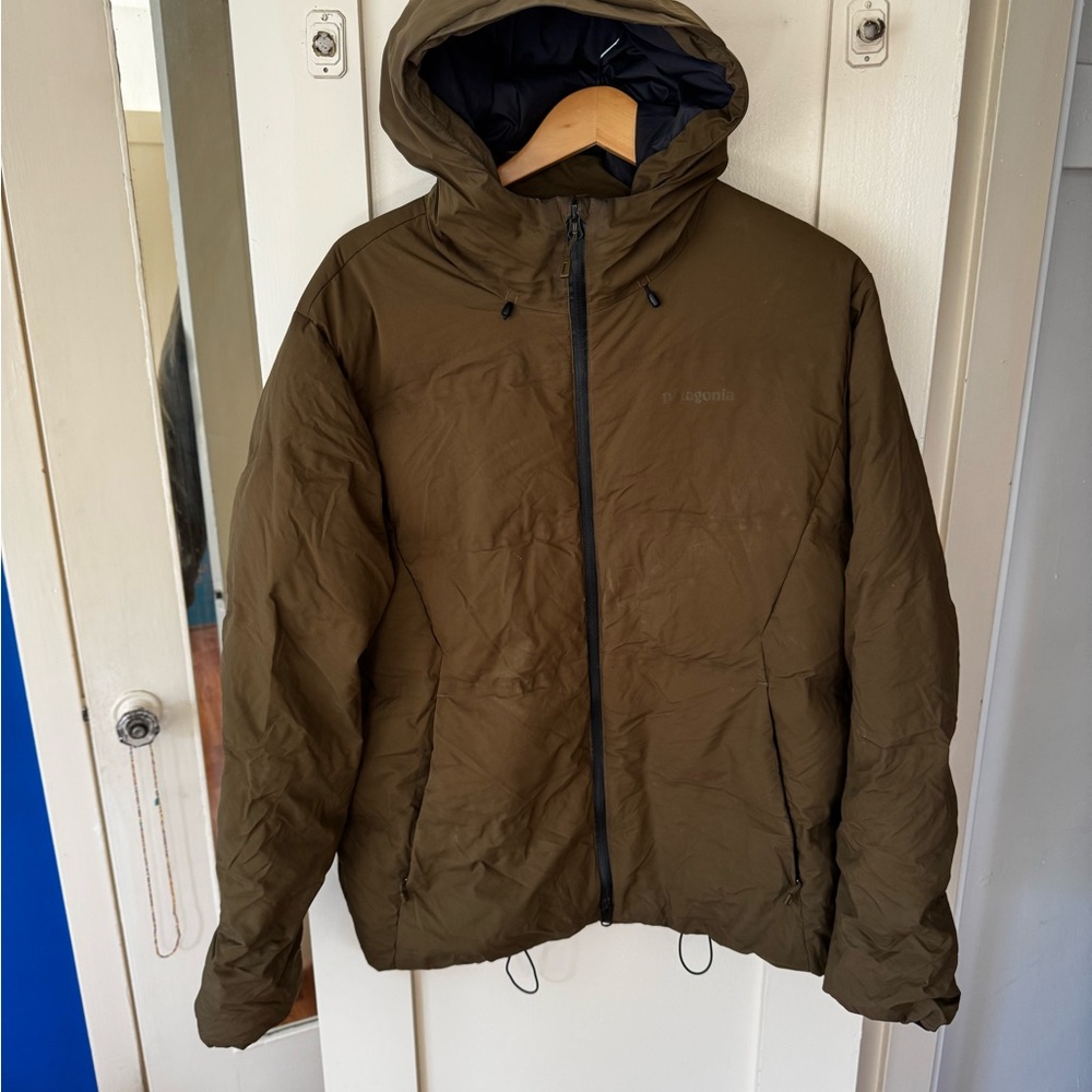 Patagonia Men's Brown Hooded Puffer Jacket